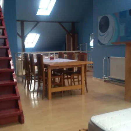 112 M2 In Style Of An American Loft 5 * براغ